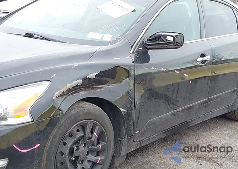 2015 Nissan Altima 2.5 S z USA, uszkodzony, nr VIN 1N4AL3AP7FC293935